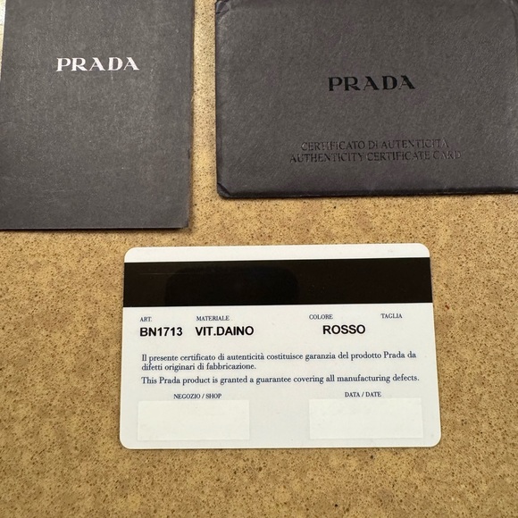 Prada Large Vitello Tote - Picture 8 of 14